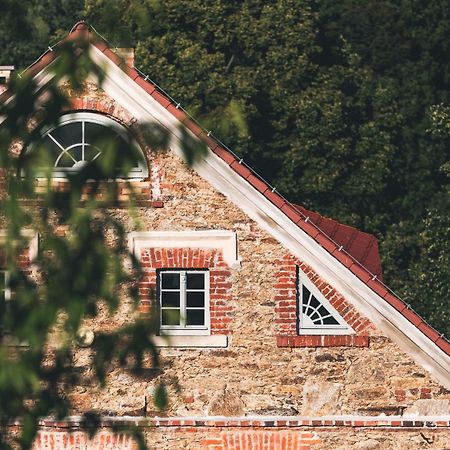 Dom Piwowara Hotell Leśna Exteriör bild