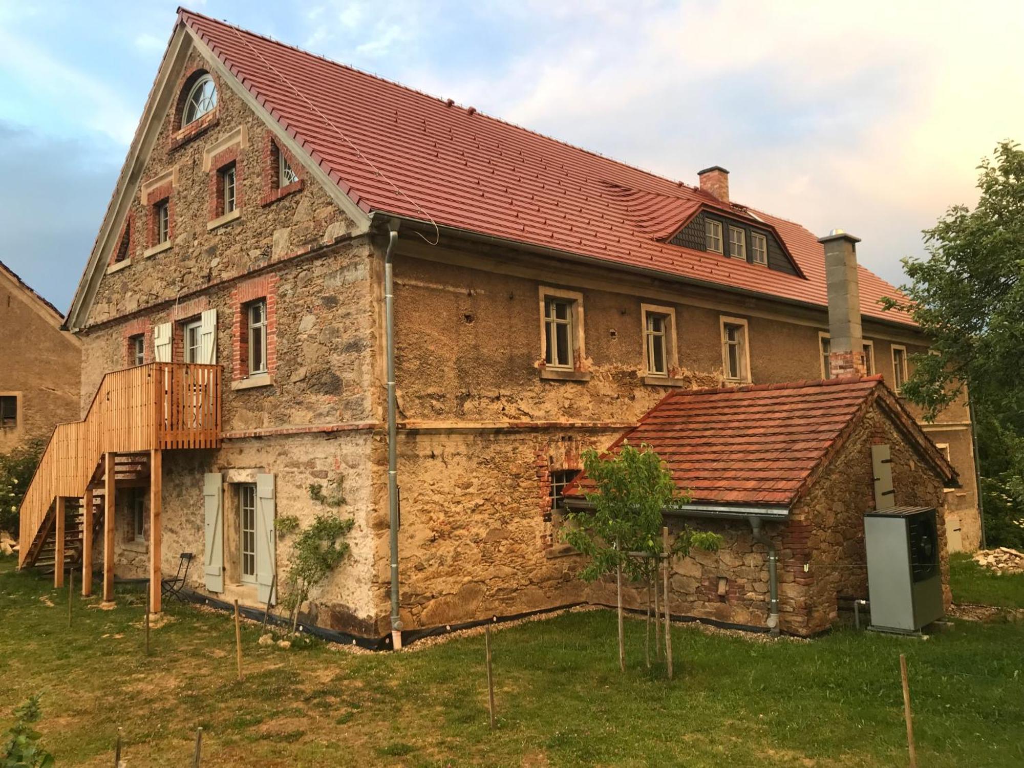 Dom Piwowara Hotell Leśna Exteriör bild