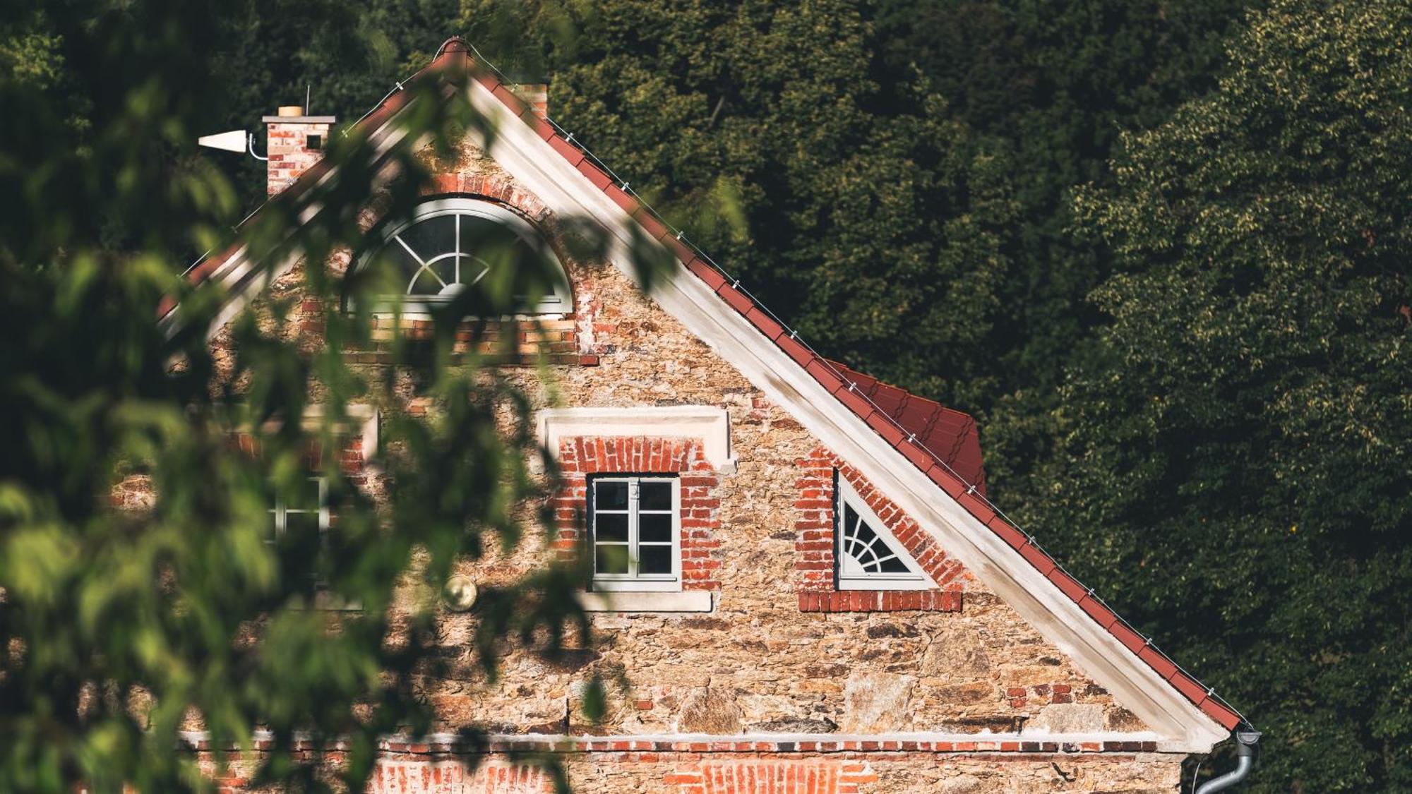 Dom Piwowara Hotell Leśna Exteriör bild